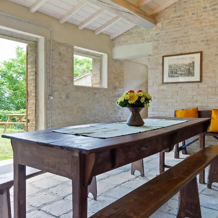 Secluded Holiday In With Swimming Pool *